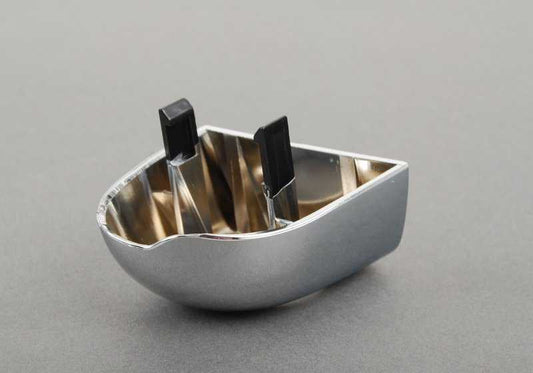 OEM 5121829623 Couverture chromée gauche pour BMW 3 E46 (1998-2006). BMW d'origine.