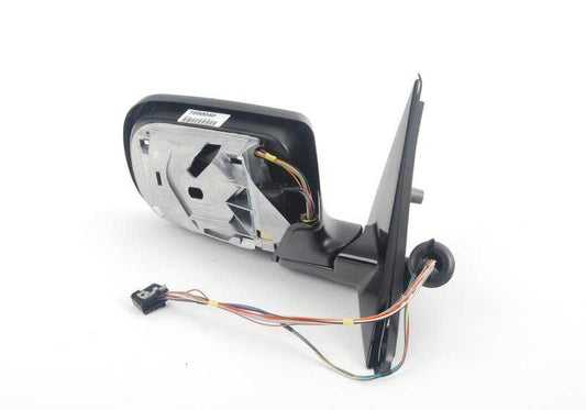 Espejo retrovisor derecho con cristal calefactable OEM 51167890040 para BMW E39 520d, 520i (modelos con transmisión manual y automática, tracción trasera). Acabado en negro brillante. Original BMW.