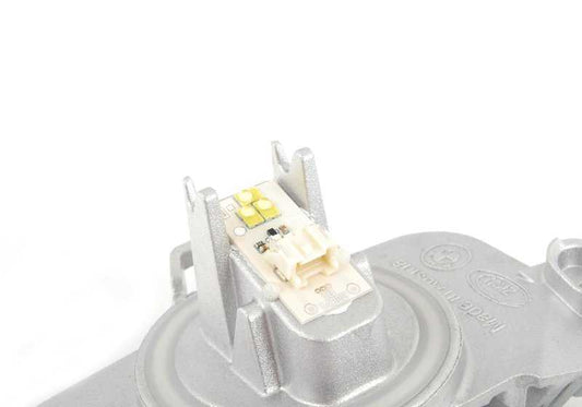 Módulo LED para luz diurna OEM 63117398766 para BMW F30, F31, F34, F35. BMW originais.