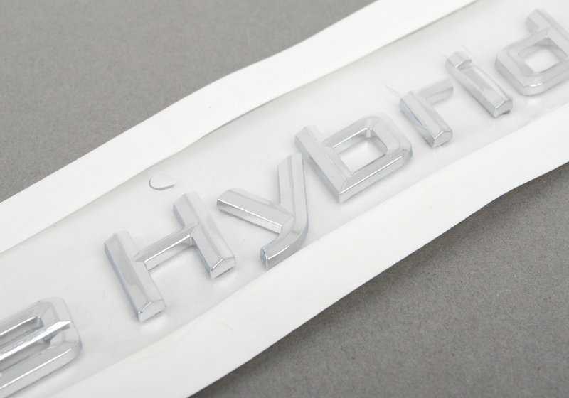 Emblema lateral "Active Hybrid" OEM 51147346554 para BMW F01 y F02 (modelos Hybrid). Original BMW.