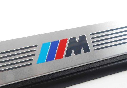 Embellecedor entrada puerta diseño M OEM 51478040123 para BMW Z4 E85, E86, E89 con paquete M. Original BMW.