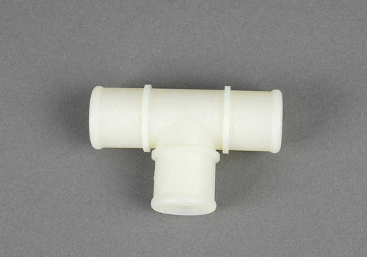 OEM cooling connector 11531272866 for BMW E28, E24, E23. Part of the coolant hose system. Original BMW.