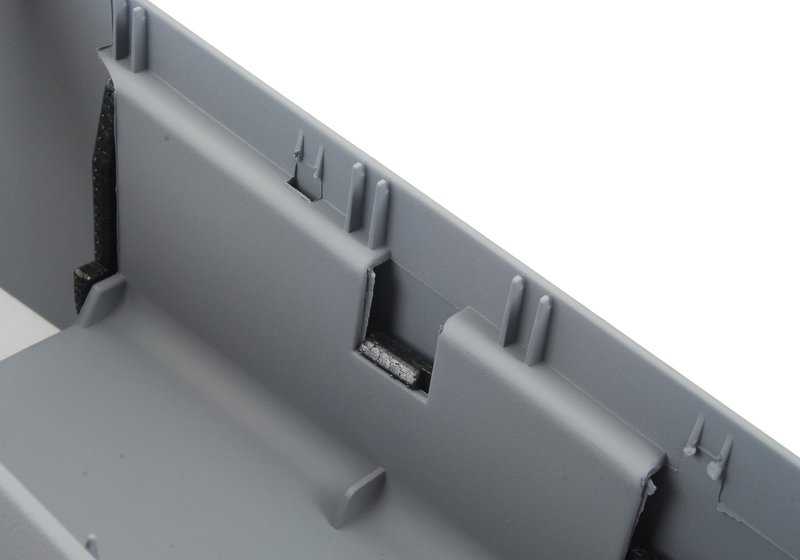 Consola reposabrazos central gris OEM 51168248500 para BMW Serie 3 E46. Pieza interior original BMW para sustituir la consola del reposabrazos central.