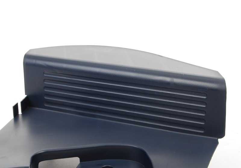 Panel lateral izquierdo azul marino OEM 51438208323 para BMW E39 {520d, 520i} (1996–2003). Pieza original BMW. Ideal para sustituir revestimiento lateral delantero del conductor.