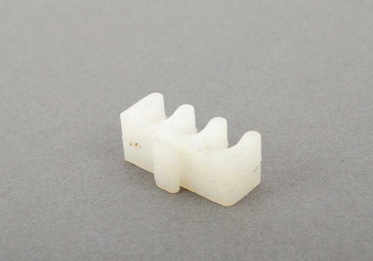 Soporte OEM 12121353672 para BMW 1502-2002tii, 3' E21, 3' E30, 5' E12, 5' E28... y más. Original BMW.