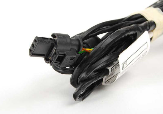 Sensori di parcheggio del cablaggio anteriore (PDC) OEM 61126970675 per BMW X5 E70 (3.0D, 3.0SD, 3.0SI, 4.8i). Compatibile con i modelli realizzati tra il 2006 e il 2010. BMW originale.
