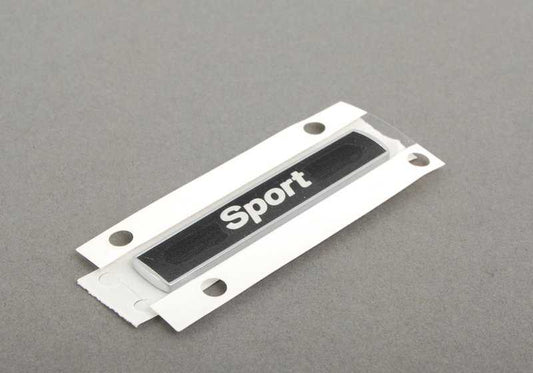 Inscripción lateral Sport Line OEM 51147327750 para BMW F20, F21, F22, F23, F45, F46, F87, F30, F31, F34, F35, F32, F33, F36. Original BMW.