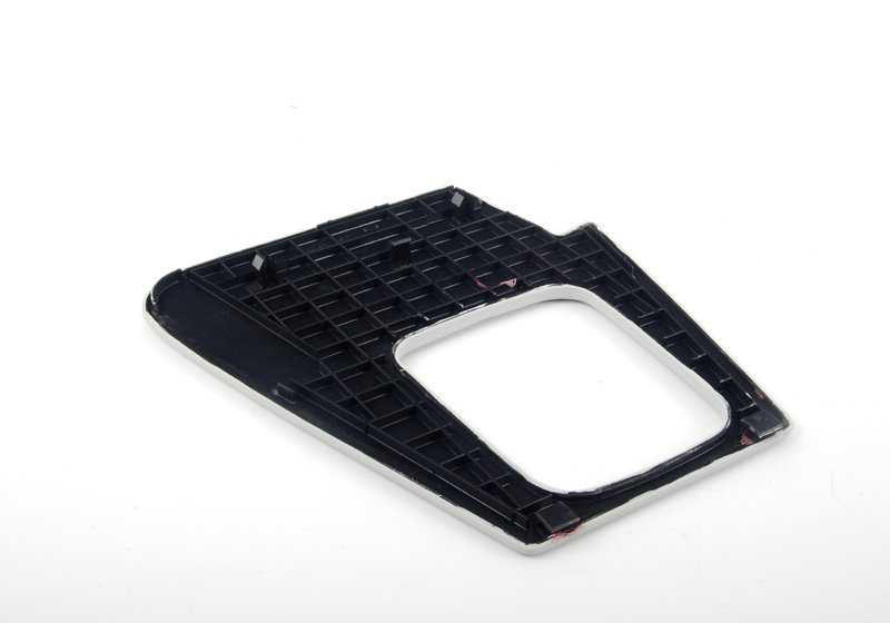 Compartimento de almacenamiento inferior OEM 51168138490 para BMW E34, E32. Color gris plata claro. Original BMW.