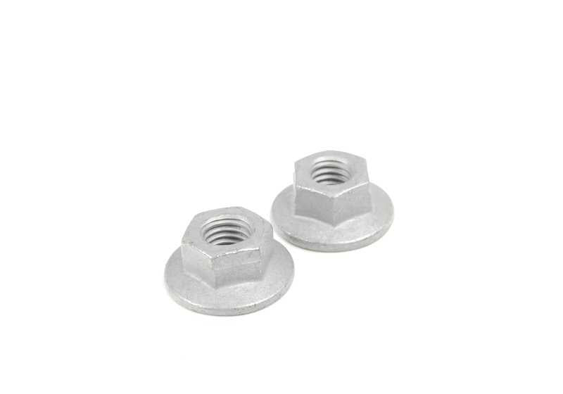 Kit Silentblocks estabilizadora OEM 31352347941 para BMW E60, E60N, E61, E61N, E64, E64N. Repuesto original BMW. Ideal para solucionar ruidos o mejorar la estabilidad de la barra estabilizadora.