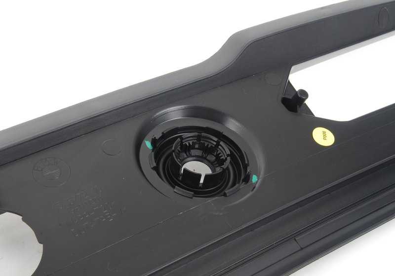Cubierta de canalización del parabrisas OEM 51717058220 para BMW E81, E82, E87, E88. Original BMW.