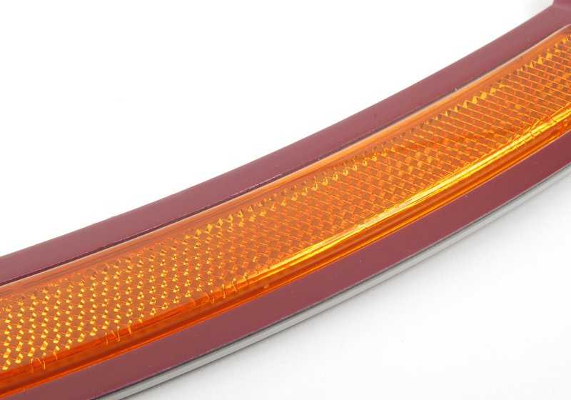 Luz de posición lateral derecha OEM 63147295504 para BMW F34. Original BMW.