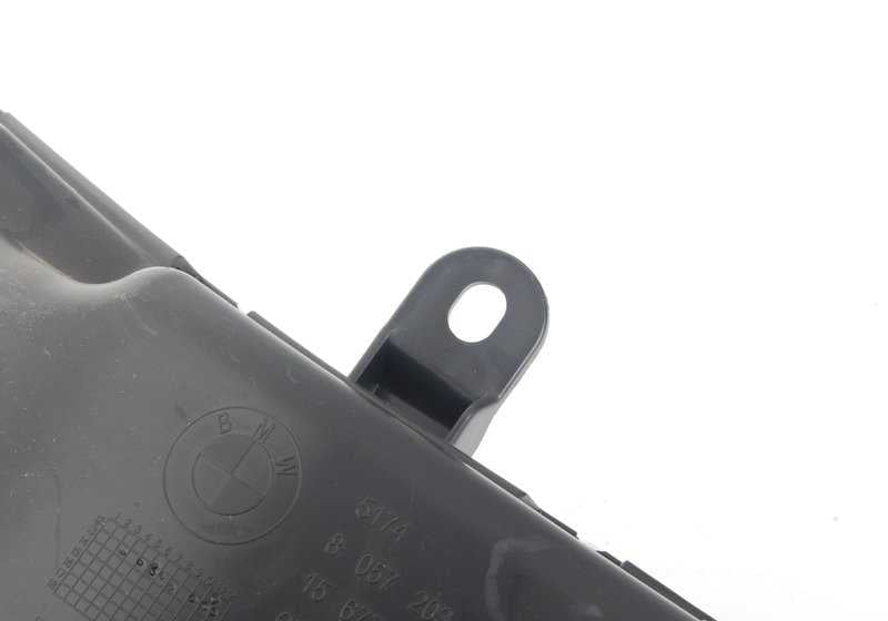 Conducto de refrigeración freno delantero izquierdo OEM 51748057203 para BMW F34 318d (todos los modelos compatibles según listado). Original BMW.