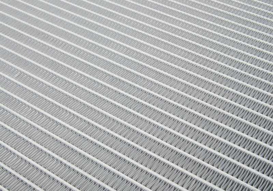 Radiador de refrigerante OEM 17117576305 para BMW E70, E71, E72, F15, F16. Original BMW.