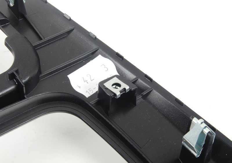 Tapa embellecedora consola central negra diamante OEM 51166982644 para BMW E93, E93N. Pieza original BMW.