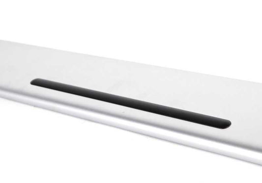 Embellecedor central salpicadero acabado cromado mate OEM 51452695589 para BMW Serie 5 E39. Original BMW.