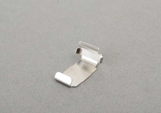 Clip de enganche delantero OEM 51237200465 para BMW X5 {E70} todos los modelos compatibles. Original BMW.