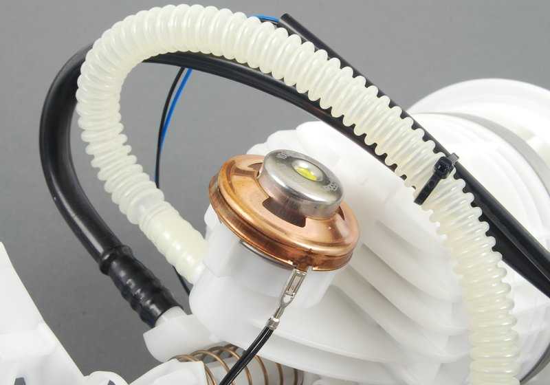 Filtro de combustible con sensor de nivel OEM 16146765124 para MINI R52, R53 Cooper S, JCW GP. Original MINI.