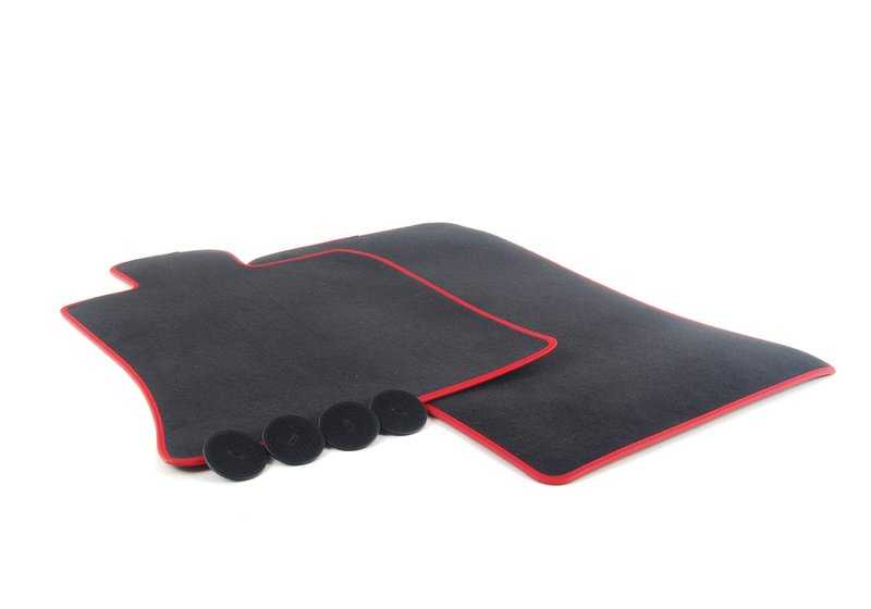 Juego de alfombrillas de moqueta velours OEM 51477330808 para MINI R55, R56, R57. Alfombras originales MINI, diseño específico para versiones GP2, ajuste perfecto y calidad premium.