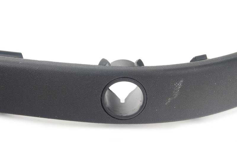 Moldura trasera izquierda OEM 51128205259 para BMW Serie 5 E39. Original BMW.