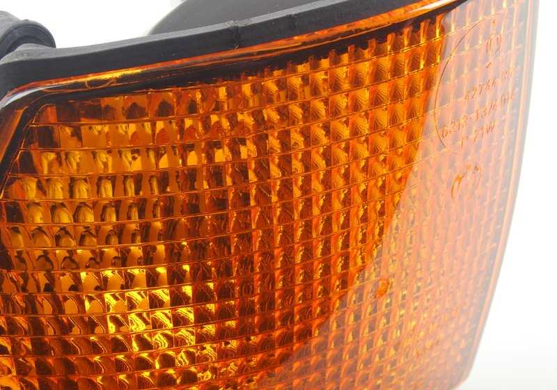 OEM intermitente direito 63131374012 para BMW E32. BMW original.