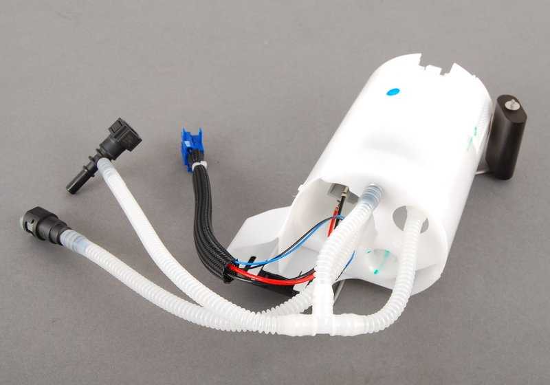Unité d'alimentation droite avec pompe à carburant interne pour BMW Z4 E89 (OEM 16147363076). BMW d'origine