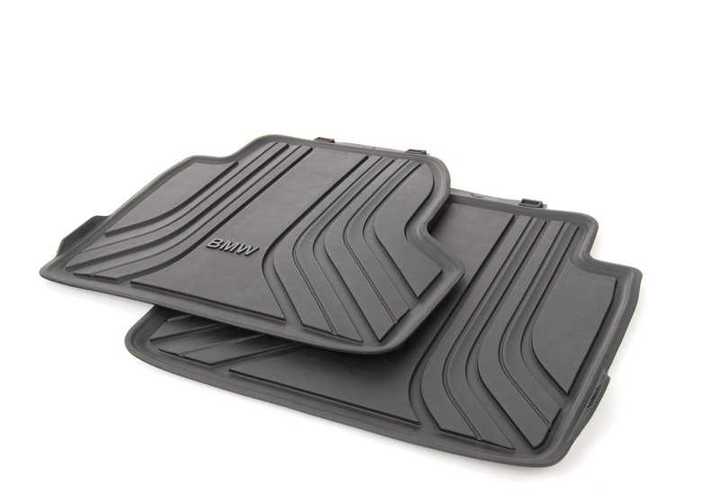 Juego de alfombrillas traseras BMW antilluvia OEM 51472348158 para BMW F32 y F82. Protegen contra suciedad y humedad. Compatibles con versiones Sport, Modern y Basic Line. Original BMW.