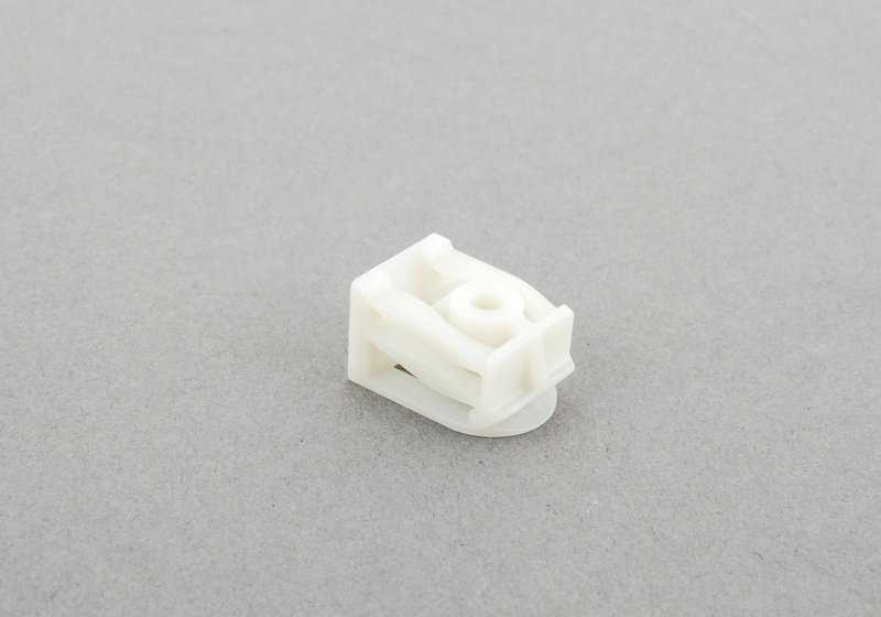 Clip de plástico OEM 07147311312 para BMW {F40, F70, F44, F45, F46, F87, G42, U06, F74, F78, G87, G20, G21, G28, G80, G81, F32, F33, F36, G22, G23, G26, G82, G83, F07, F10, F11, F90, G30, G31, G60, G61, G68, G90, G99, F06, F12, F13, G32, F01, F02, F