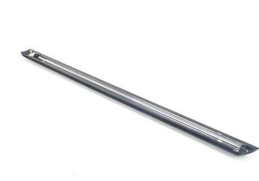 Moldura puerta trasera derecha OEM 51131952896 para BMW E30. Original BMW.