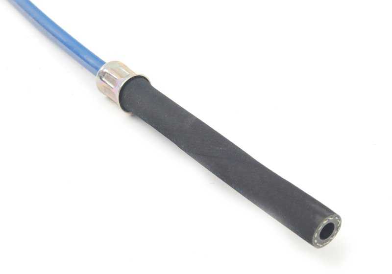 Tubería de combustible OEM 16111182827 para BMW E36. Diámetro 8mm. Lleva el combustible desde el depósito al motor. Pieza original BMW.