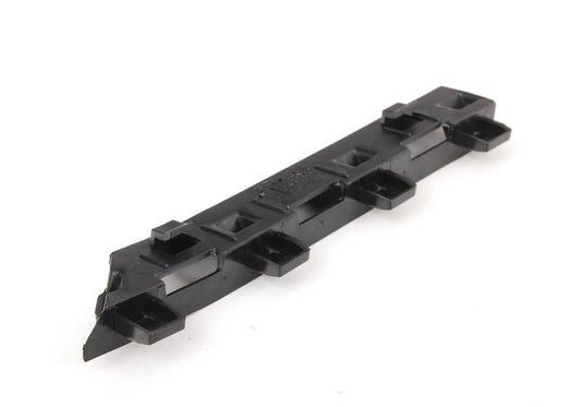 Soporte faldón lateral trasero derecho OEM 51717034028 para BMW E85, E86. Original BMW.
