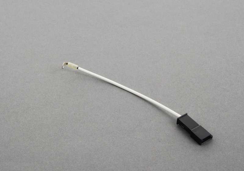 Adattatore del cavo OEM 51167265077 per BMW E71 ed E72 (x6, x6 m, xDrive30d, XDrive35D, XDrive35i). Compatibile con tutti i modelli indicati. BMW originale.