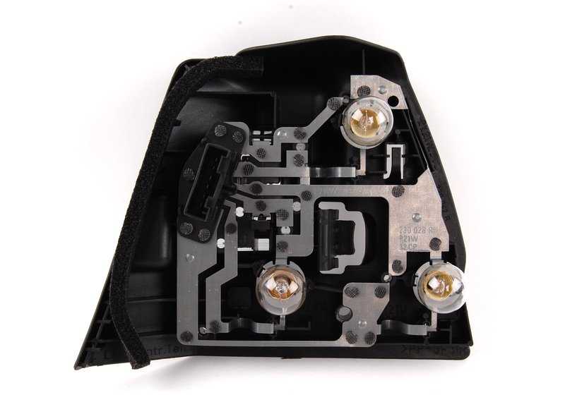 Portalámparas trasero derecho OEM 63217165956 para BMW Serie 3 E46 (04/1997 - 02/2005). Original BMW.