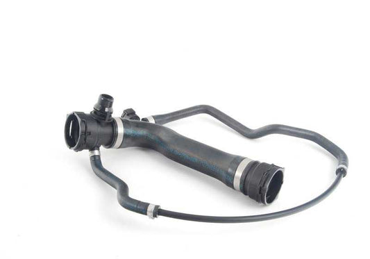 Manguera de refrigerante OEM 17127560968 para BMW E60, E61 (535i y 535i xDrive). Compatible con motores N54. Para modelos con cambio manual y automático, tracción trasera y total. Original BMW.