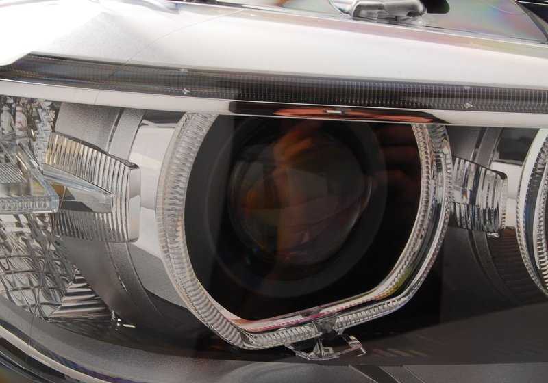 Faros Bi-Xenón AHL derecho OEM 63117338708 para BMW F30 y F31. Original BMW.