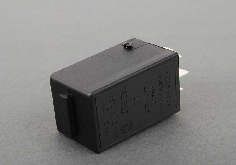 Interruptor de luces de emergencia OEM 61361388533 para BMW E36, E34, E32, E31, Z3. Repuesto original BMW.