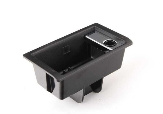 CENTRAL EVELOCATOR CHROMADO OEM 51168258283 FOR BMW 3 E46 Series. Original BMW piece. Ideal for interior, it is installed in the central console.
