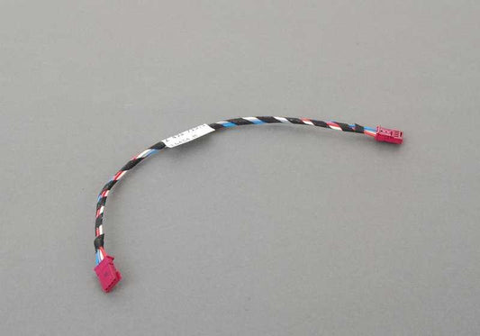 Cable de conexión OEM 61102493715 para BMW E39 y E38. Compatible con volantes deportivos M con airbag multifunción. Original BMW.