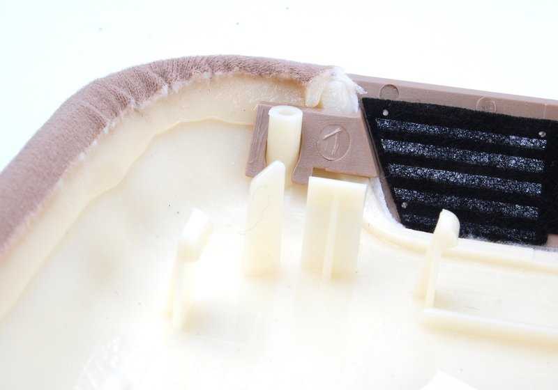 Cubierta interior color beige claro OEM 51448243733 para BMW E46 {316i, 316Ci} todos los modelos compatibles. Pieza original BMW.