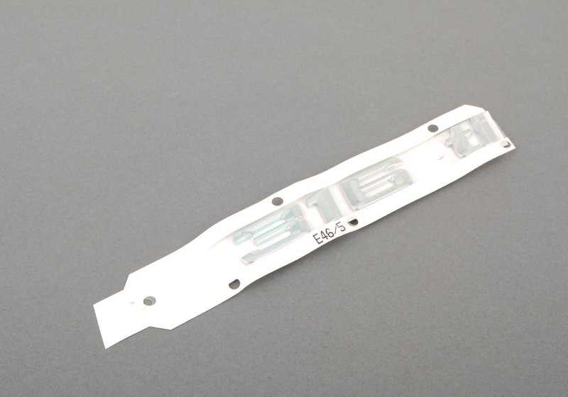 Emblema trasero adhesivo OEM 51147025180 para BMW E46. Original BMW.