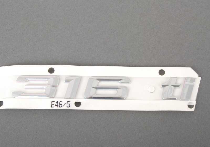 Emblema trasero adhesivo OEM 51147025180 para BMW E46. Original BMW.