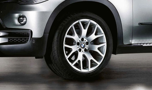 Original alloy wheels BMW Cross design 177 OEM 36116774398 for BMW X5 {E70, E70N}. Measures 10x20 ET40. Silver. Includes screws and central lid. Original BMW.
