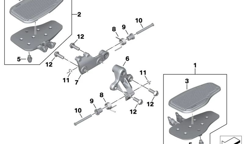 OEM 46718392694 Supporto frontale destro cromato per BMW Motorrad R 18 (RK34, RK35: Classic, B, Transcontinental) Modelli 2020-2031. BMW MOTORAD originale.