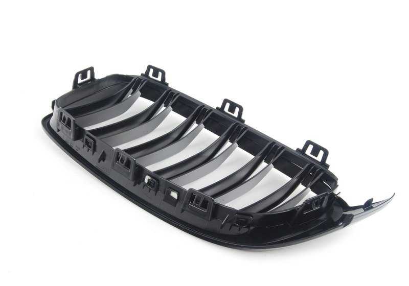 Parrilla decorativa delantera derecha M Performance OEM 51712352812 para BMW F80 M3, F82 M4, F83 M4… y más. Original BMW.