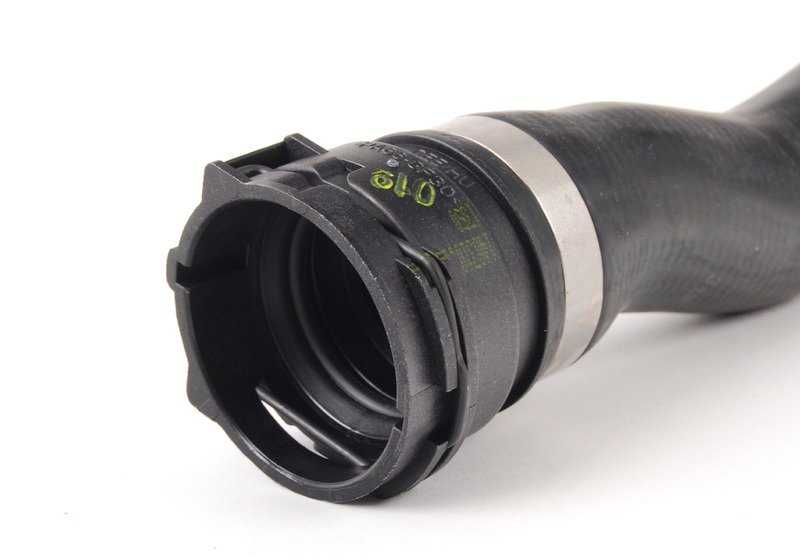 Manguera de refrigerante OEM 17127510952 para BMW E46. Original BMW.