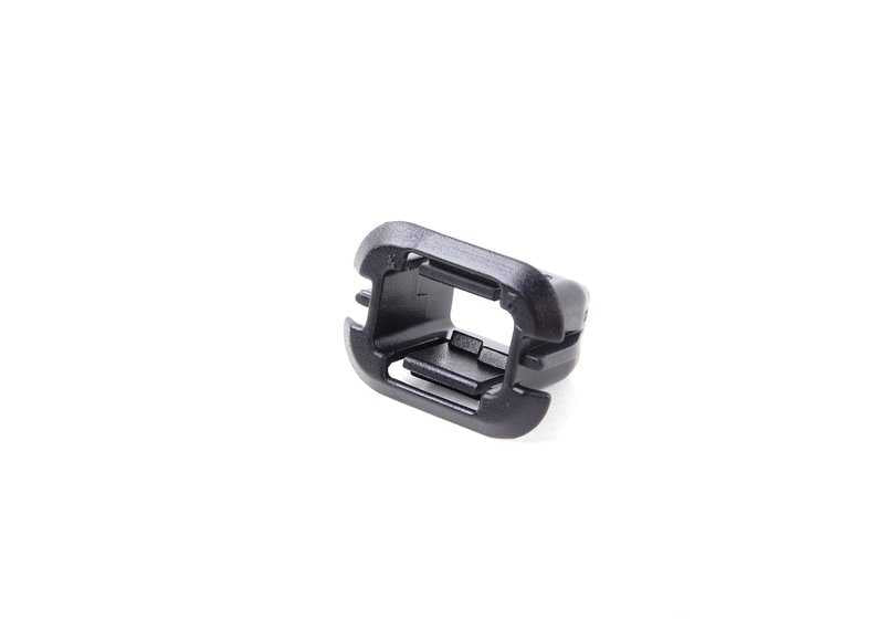 Clip de fijación OEM 51478229316 para BMW E46. Pieza original BMW para molduras de entrada y embellecedores. Perfecto para restaurar o reemplazar clips de fijación dañados.