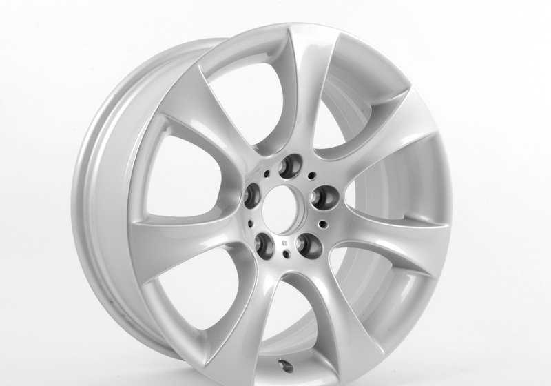 Wheels Wheels Star Design 124 OEM 36116775645 per la serie BMW 5 (E60, E61). BMW originale.