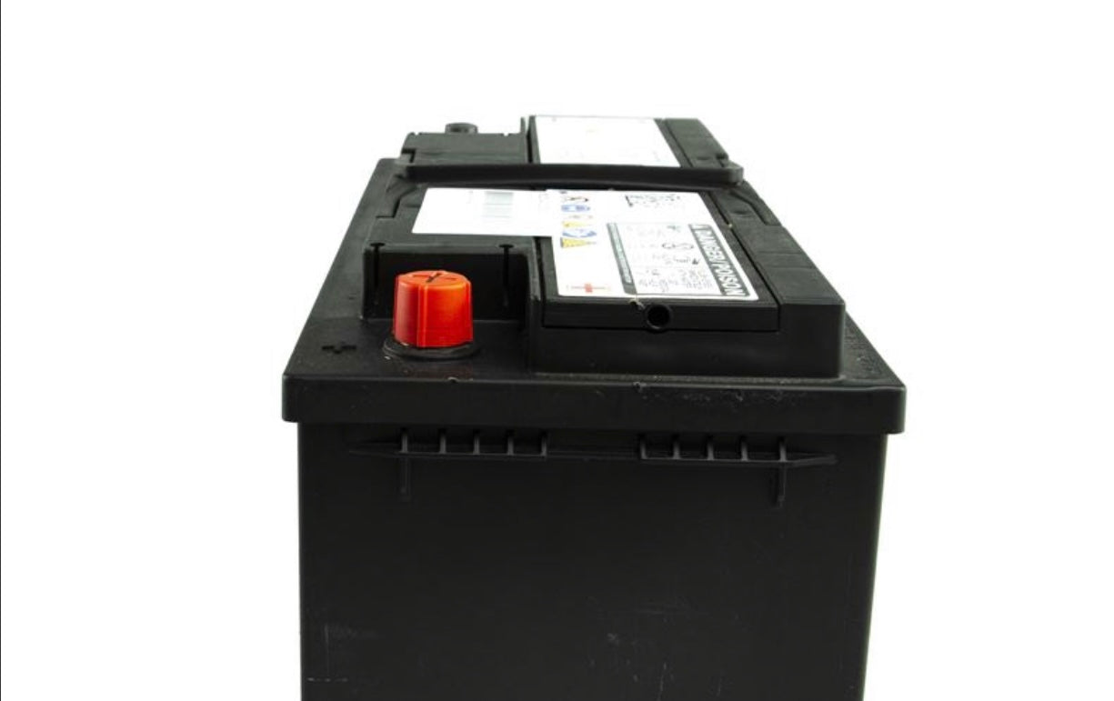 Batería 85Ah OEM 61212432653 para BMW E30, E36, E28, E34, E24, E32. Compatible con modelos sin EfficientDynamics. Original BMW.