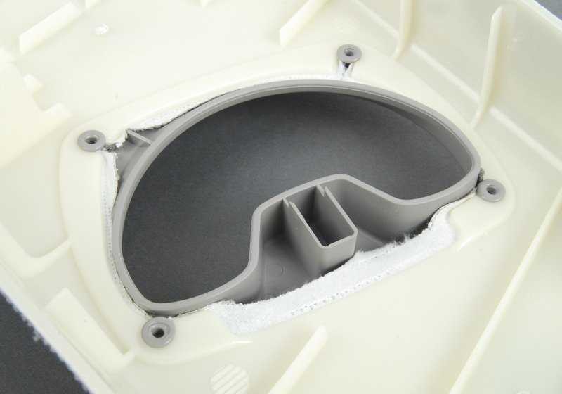 Caminho da coluna B superior para a série B para BMW 3 E90 Series, E90N, E91, E91N (OEM 51437124785). BMW original.