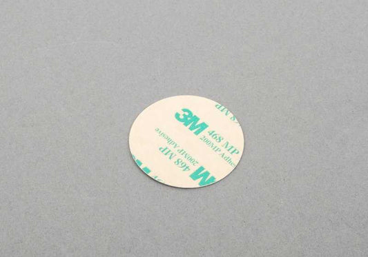 MOTORSPORT OEM BLAIM 36132202971 FOR BMW E21. Original BMW Embellient for tire, distinctive with Motorsport logo. Only compatible with BMW E21. Original BMW piece.