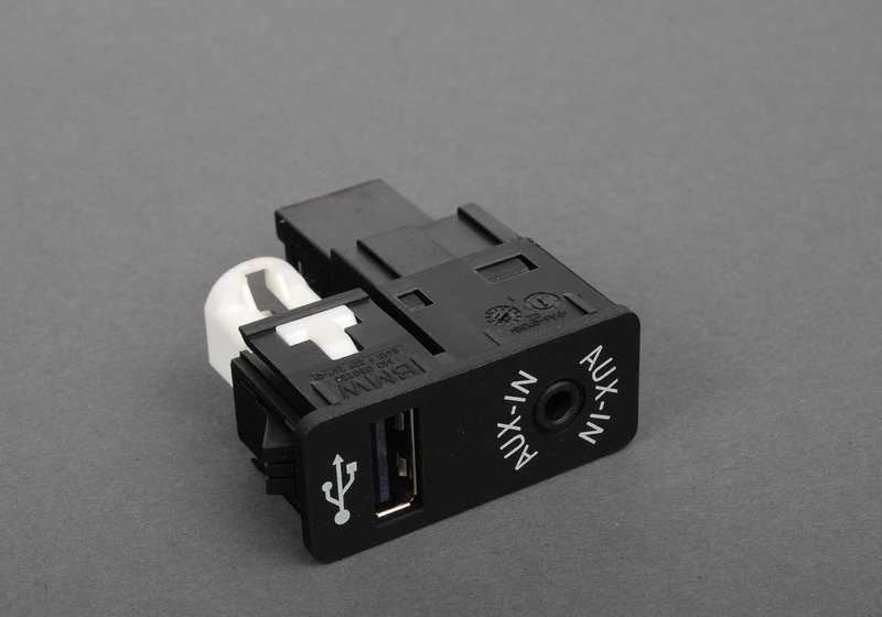 Módulo USB/AUX-IN OEM 84109229247 para BMW F20, F21, F22, F23, F87, F30, F31, F34, F35, F80, F32, F82, F83, F48, F49 y MINI R55, R56, R57, R58, R59, R60, R61. Original BMW/MINI.